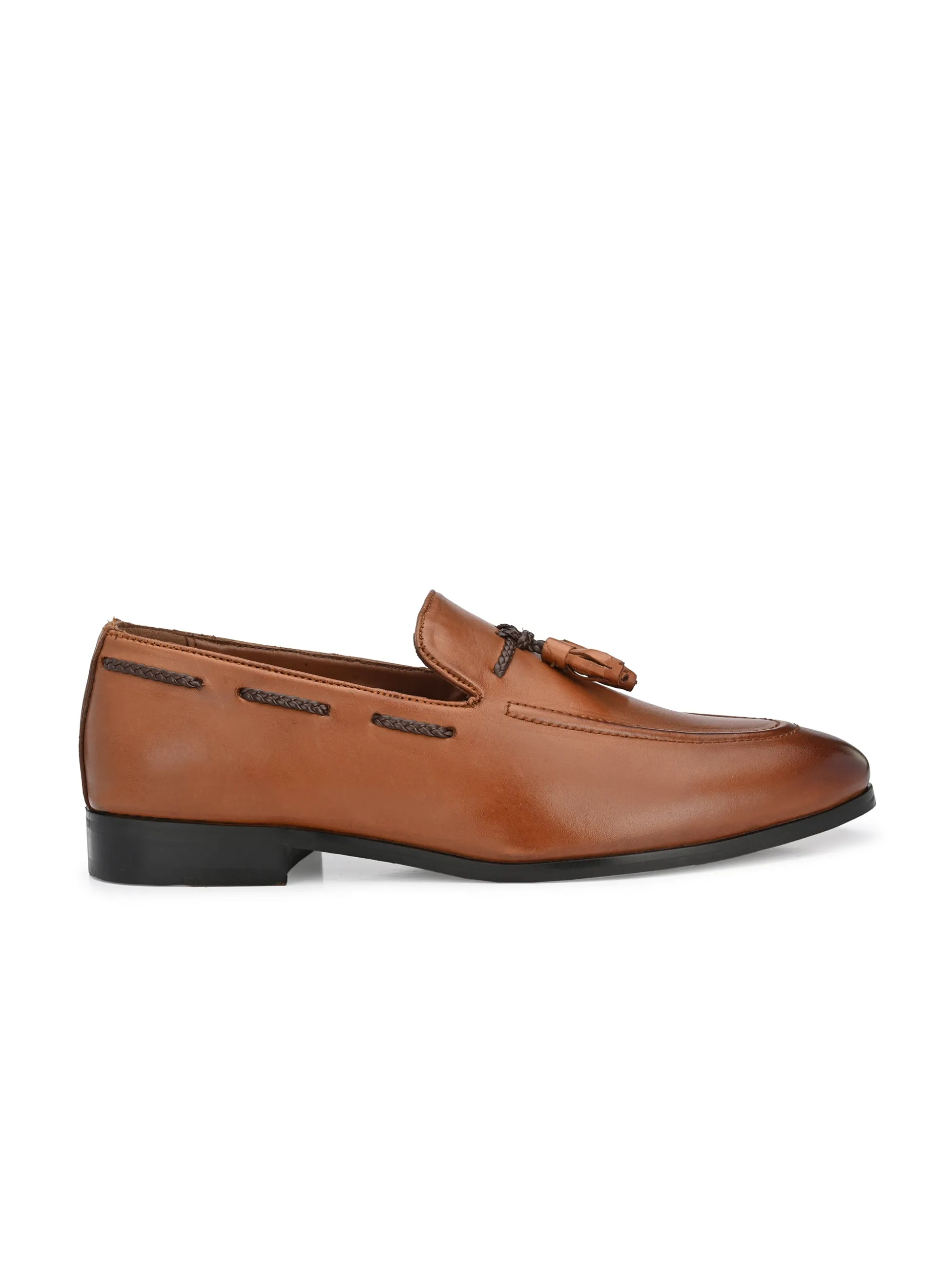 Baizen Tan Tassel Loafers