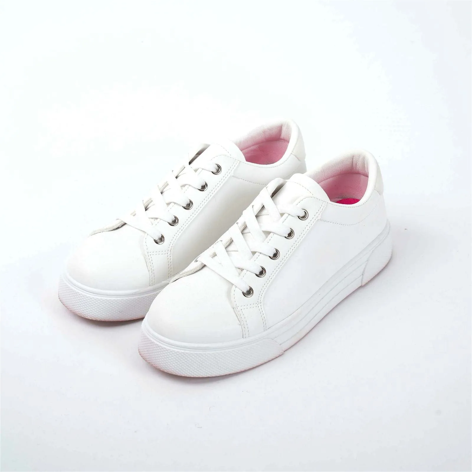 Betty Basics Stroll Sneaker in White